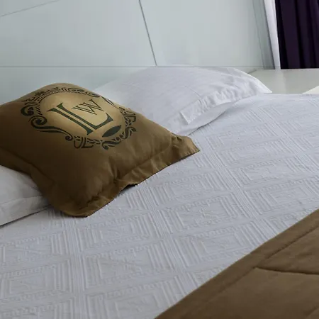 Hotel Lara World